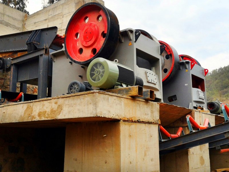 顎式破碎機生產過程中出現的問題