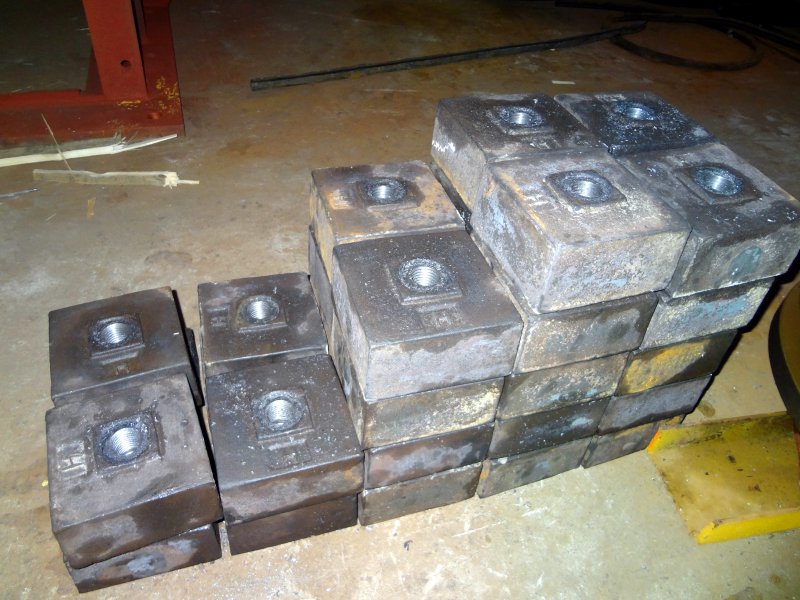 細碎機耐磨合金錘頭選擇指南：提升效能與耐久性的關鍵